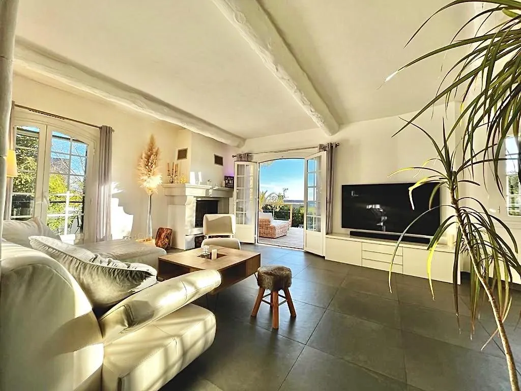 Prázdninový dům Maison Dans Residence Avec Piscine Et Tennis Antibes